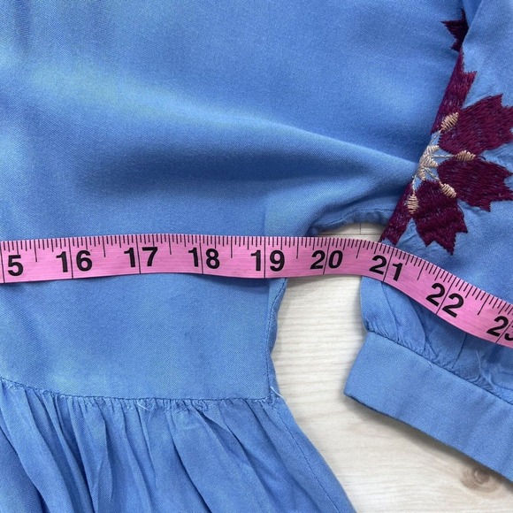 Umgee Dress Medium 3/4 Sleeve Embroidered Blue Red Flowers Boho Chic - Picture 13 of 14